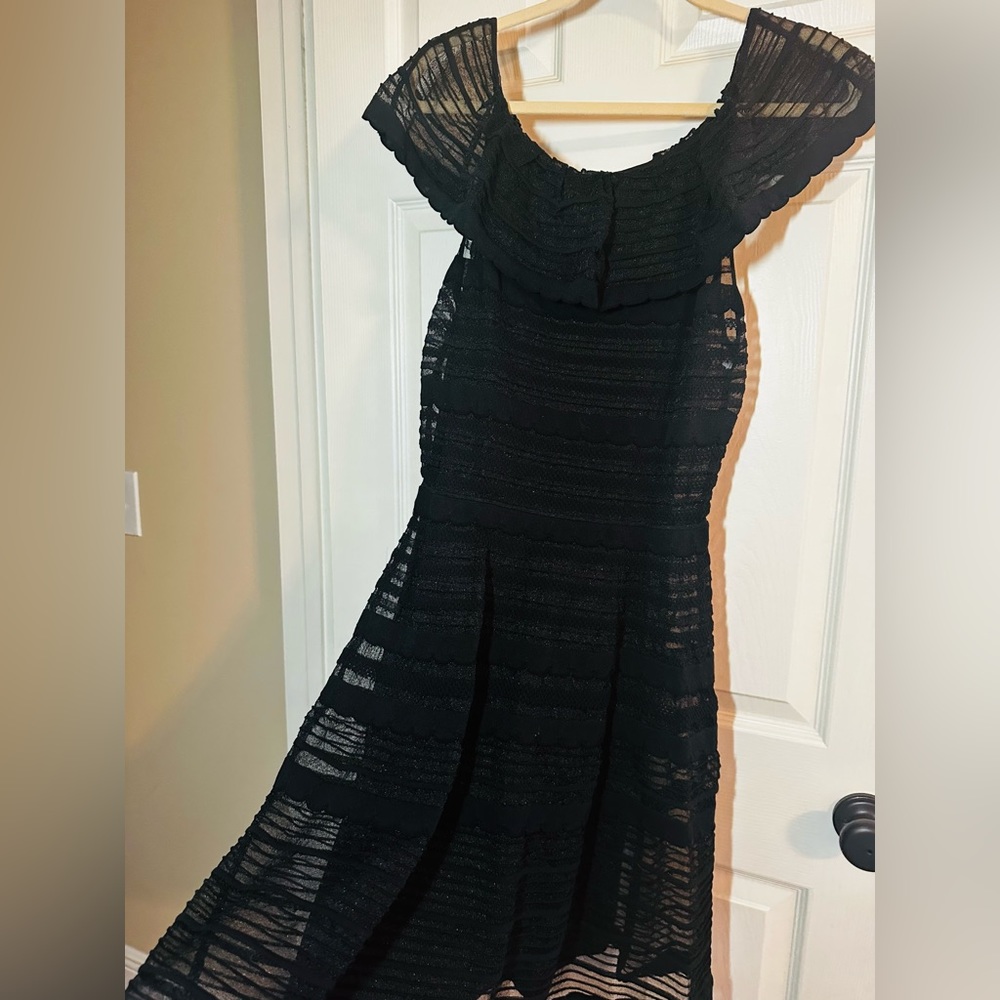 MISSONI ITALY Black Off-Shoulder Black Sparkly A-line Ruffle Neck Dress Knee NM - Picture 5 of 13